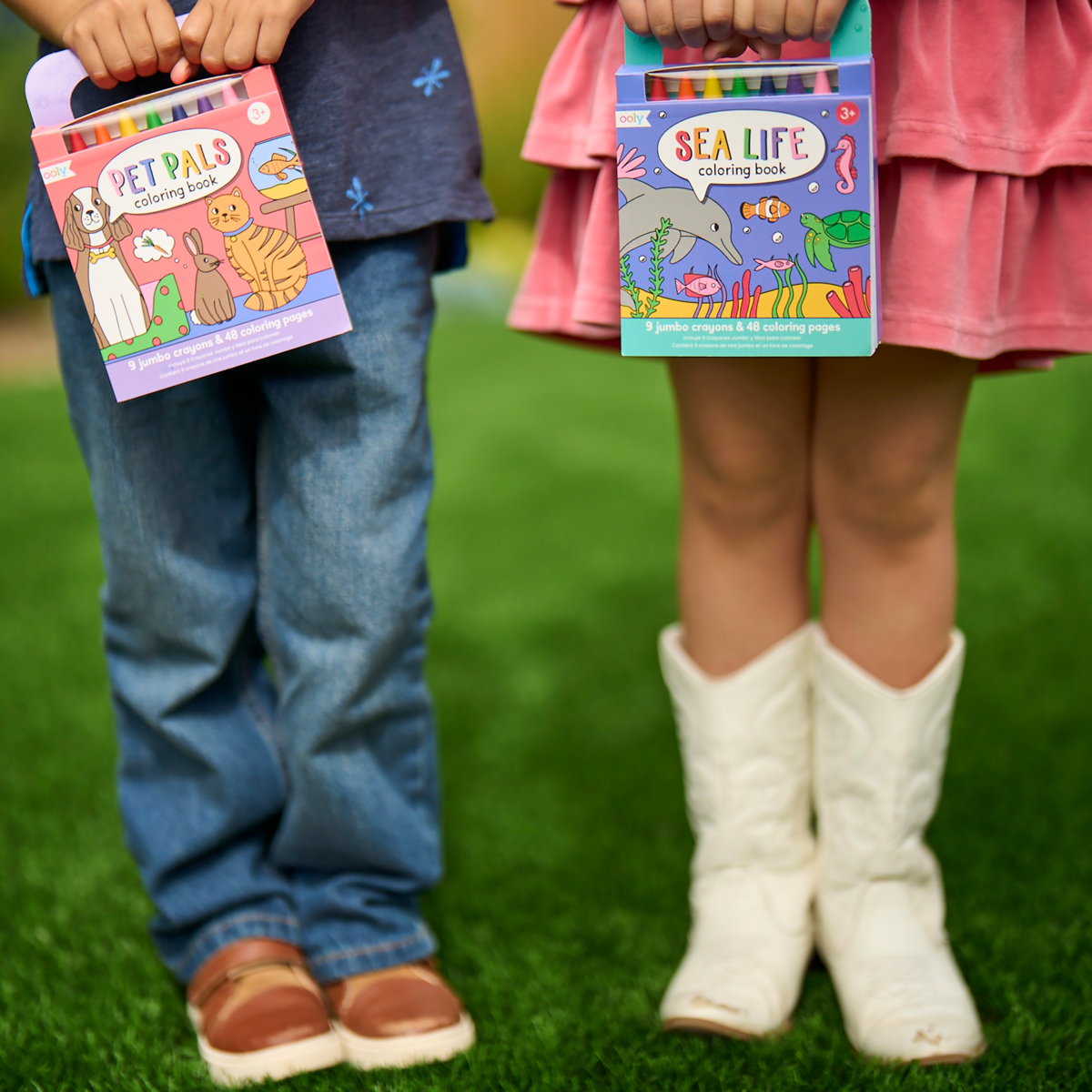 Carry Along Crayon & Colouring Book Kit - On Safar