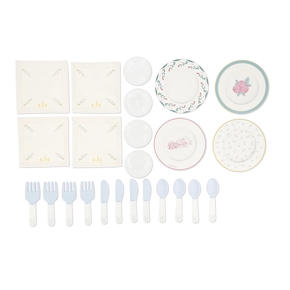 Grandma Dinnerware Tea Case